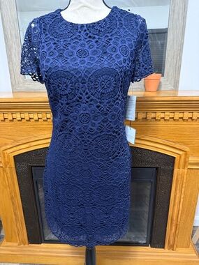 Laundry by Shelli Segal navy blue mini dress lace shortsleeves new 6 petite